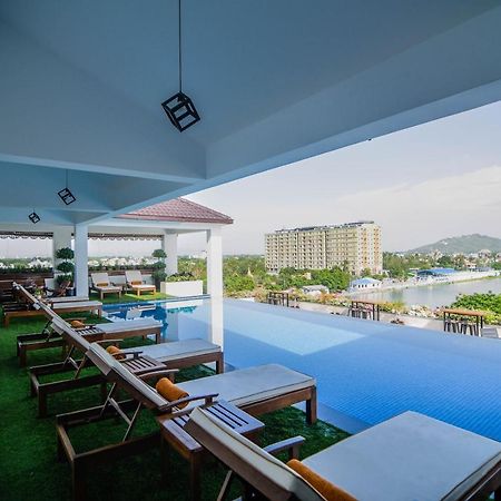Hotel The Haven Mandalay Exterior photo